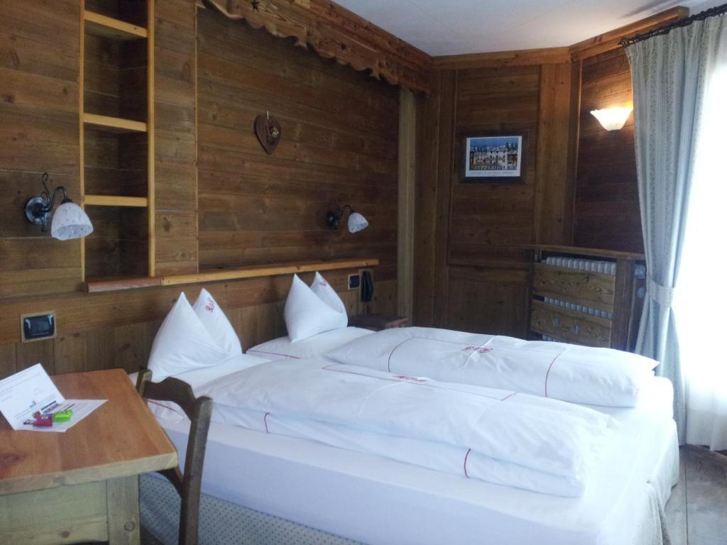 La Torretta Hotel Challand-Saint-Anselme Room photo