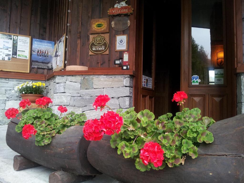 La Torretta Hotel Challand-Saint-Anselme Exterior photo